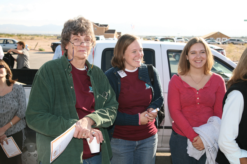 EXIT Realty  amp  Habitat For Humanity 2008 10 27 7891