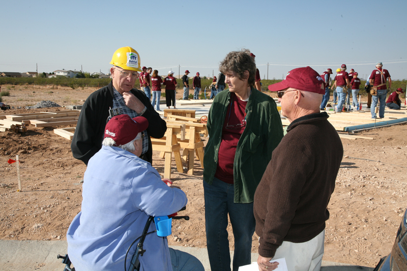 EXIT Realty  amp  Habitat For Humanity 2008 10 27 7942
