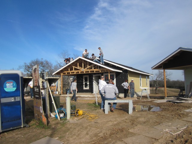 AustinHabitatBuildBlitzSunday54 782p