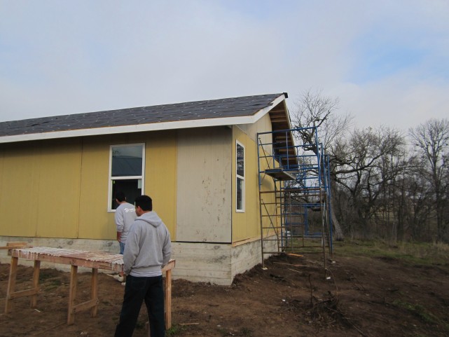 AustinHabitatBuildBlitzMonday04 782p