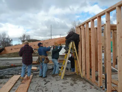 Wall-Raising-035