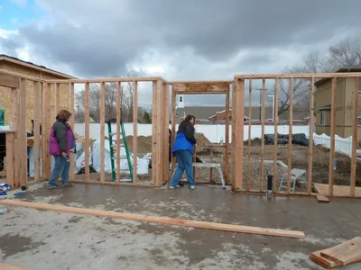 Wall-Raising-025