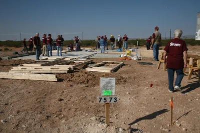 EXIT Realty  amp  Habitat For Humanity 2008 10 27 7944