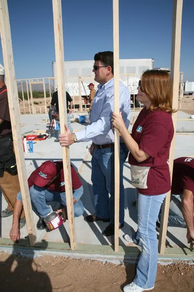 EXIT Realty  amp  Habitat For Humanity 2008 10 27 8021