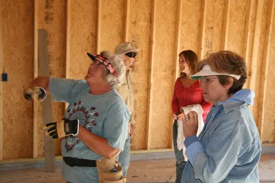 EXIT Realty  amp  Habitat For Humanity 2008 10 27 7905
