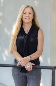 Elizabeth Oliveira