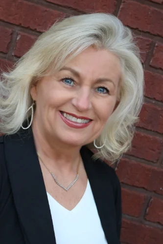 Lynn Landers